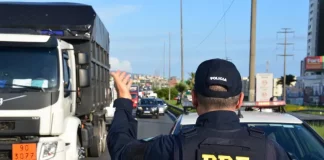 Agentes da PRF em Operação Carnaval 2026