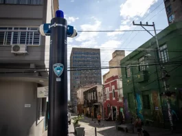 câmeras de videomonitoramento instalada no centro de Florianópolis