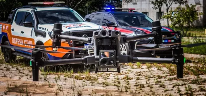 Drone utilizado pela Defesa Civil e Guarda Municipal para reforçar ações de segurança e monitoramento em São José (SC).