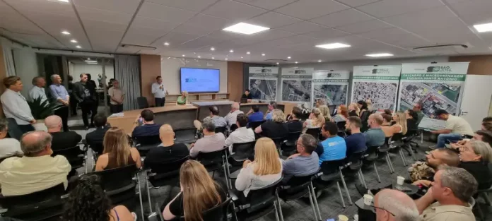 Apresentação na Aemflo/CDL do novo pacote de obras de mobilidade em São José