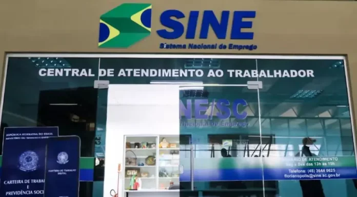 Sine SC abre 8.764 vagas de emprego em Santa Catarina Unidade do Sine SC com central de atendimento ao trabalhador que oferece encaminhamento para vagas de emprego em Santa Catarina.