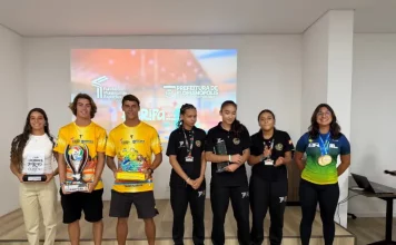 Atletas de Florianópolis representando o Programa Bolsa Atleta 2026