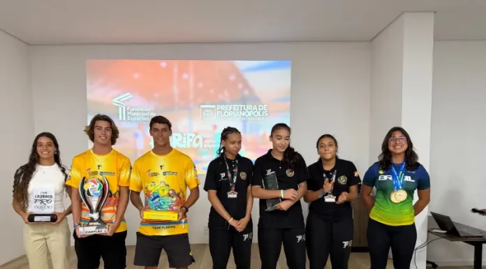 Atletas de Florianópolis representando o Programa Bolsa Atleta 2026