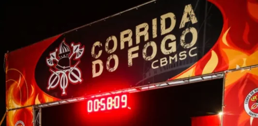 Atletas na chegada da Corrida do Fogo