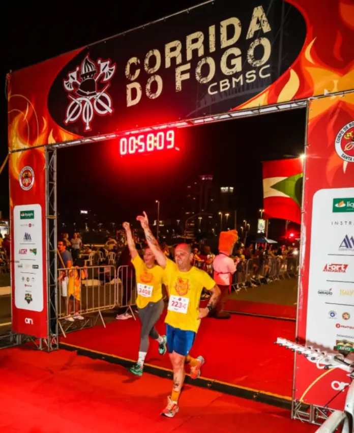 corrida-do-fogo (1) Atletas na chegada da Corrida do Fogo