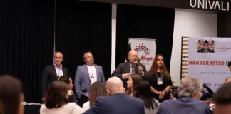 Participantes da FIN Brasil em rodada de negócios, durante encontro voltado a networking, internacionalização e conexões entre empresas e mercados globais.