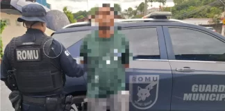 Agente da Guarda Municipal de São José durante prisão de foragido internacional