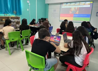 Alunos do curso de Jogos Digitais em aula