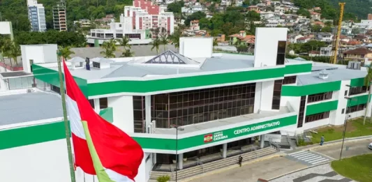 Centro Administrativo, onde os recursos do orçamento de Santa Catarina são administrados