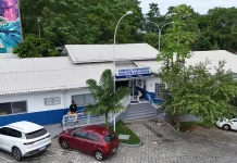 Hospital Veterinário Cão Orelha ultrapassa 3,4 mil procedimentos no primeiro mês em Florianópolis Prédio do Hospital Veterinário Cão Orelha