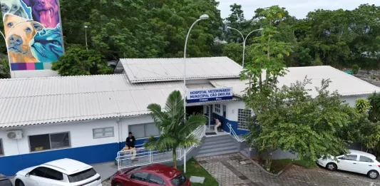 Hospital Veterinário Cão Orelha ultrapassa 3,4 mil procedimentos no primeiro mês em Florianópolis Prédio do Hospital Veterinário Cão Orelha