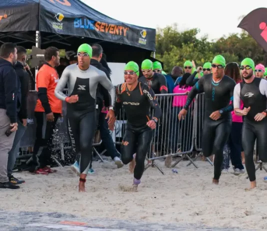 Atletas participando do IRONMAN Brasil