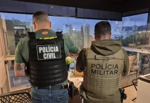 Operação “Proxies” do GAECO investiga fraude em licitações e sonegação fiscal em SC Agentes da polícia civil e polícia militar durante Operação Proxies