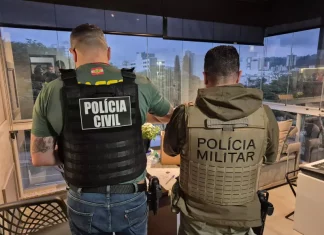 Agentes da polícia civil e polícia militar durante Operação Proxies