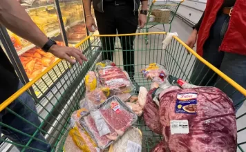 Produtos impróprios para consumo apreendidos pelo procon de São José