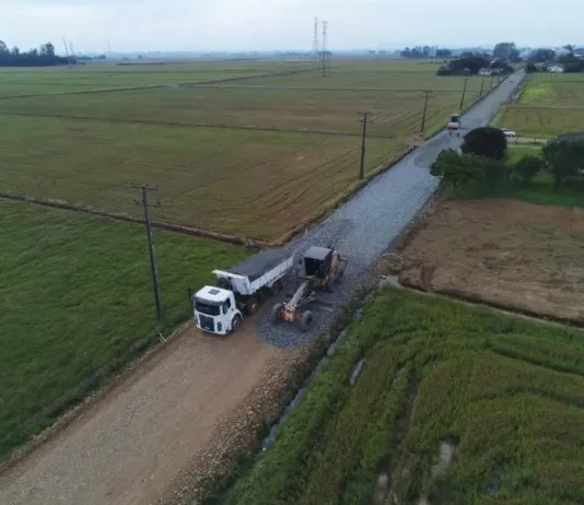 Obras de pavimentação do Programa Estrada Boa Rural