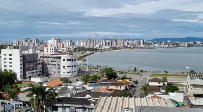 Foto aerea de São José, representando o avanço na implantação da Cidade inteligente