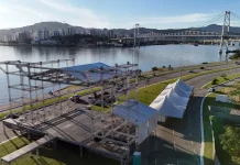 Palco do show jde Joss Stone está parcialmente montado na Beira-mar Continental