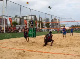 Beira-Mar de São José recebe Circuito Catarinense de vôlei de praia Sub-17 Atletas disputam partida de vôlei de praia em quadra de areia na Beira-Mar de São José durante etapa do Circuito Catarinense Sub-17.