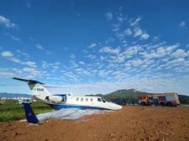 Avião saiu da pista durante aterrisagem no Aeroclube em São José