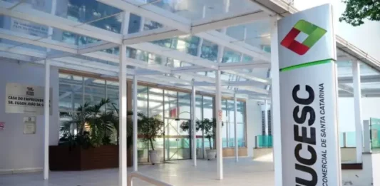 Jucesc reduz em 31% tempo de análise com Inteligência Artificial Prédio da JUCESC onde foi implantado o sistema de inteligência artificial para os processos