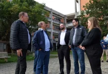 Governador Jorginho Mello acompanhado pelo secretário de estado da Saúde Diogo Demarchi, o prefeito Orvino Coelho de Ávila e o vice-prefeito Michel Schlemper, em visita ao local do Novo Complexo de Saúde
