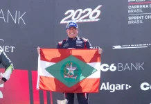 André Gaidzinski no pódio em Le Mans, na França