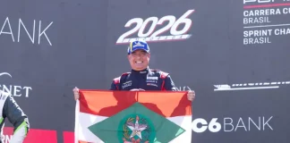 André Gaidzinski no pódio em Le Mans, na França
