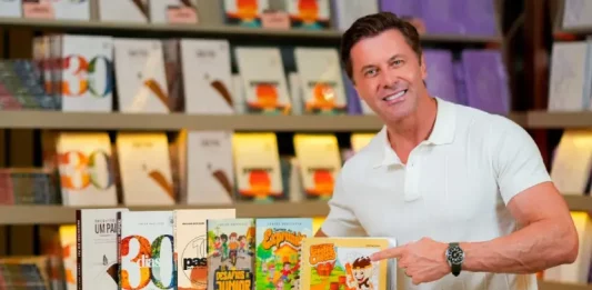 Junior Rostirola, autor do livro Café com Deus pai