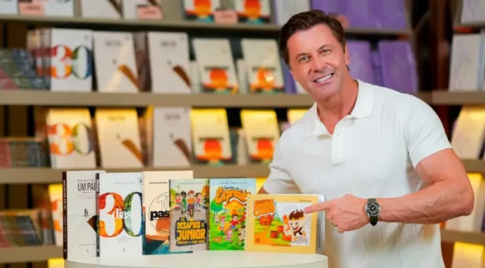 Junior Rostirola, autor do livro Café com Deus pai
