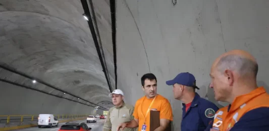 Defesa Civil prepara simulado de emergência com produto perigoso no Túnel Antonieta de Barros Agentes da Defesa Civil e Polícia Militar em visita ao Túnel Antonieta de Barros para prepração do simulado de emergência com produto perigoso