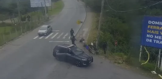 Imagem de videomonitoramento na tentativa de furto de fios em São José