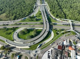 Começa obra do novo elevado do CIC em Florianópolis com investimento de R$ 33 milhões Vista aérea da região onde será construído o novo elevado do CIC, em Florianópolis. A obra vai reorganizar o fluxo entre o Itacorubi e a SC-401 para melhorar a mobilidade e a segurança no trânsito.