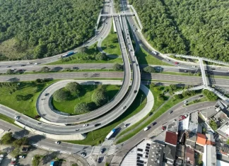 Começa obra do novo elevado do CIC em Florianópolis com investimento de R$ 33 milhões Vista aérea da região onde será construído o novo elevado do CIC, em Florianópolis. A obra vai reorganizar o fluxo entre o Itacorubi e a SC-401 para melhorar a mobilidade e a segurança no trânsito.