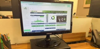Foro de uma tela de computador aberta na página da plataforma de inteligência de mercado da suinocultura