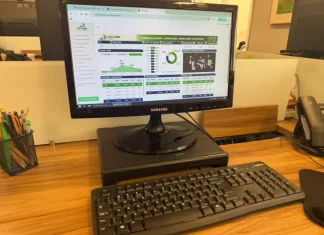Santa Catarina recebe lançamento de plataforma de inteligência de mercado para suinocultura Foro de uma tela de computador aberta na página da plataforma de inteligência de mercado da suinocultura