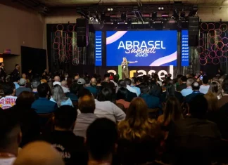Abrasel Summit 2026 abre pré-venda de ingressos e confirma edição em Florianópolis Foto do Abrasel Summit 2025