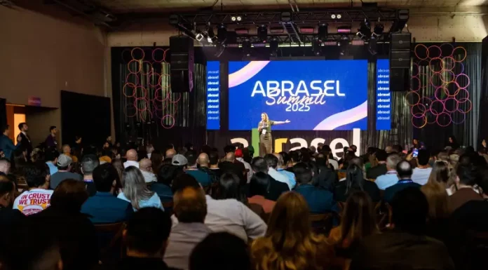 Abrasel Summit 2026 abre pré-venda de ingressos e confirma edição em Florianópolis Foto do Abrasel Summit 2025