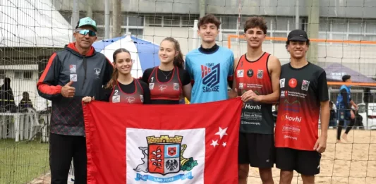 Equipe de São José participantes dos Joguinhos Abertos de Santa Catarina