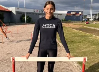 Maria Clara Branco Corrêa em pista de atletismo