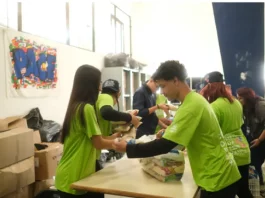 São José recebe Missão Solidária Marista com ações ambientais e comunitárias Voluntários da Missão Solidária Marista, montando cestas básicas