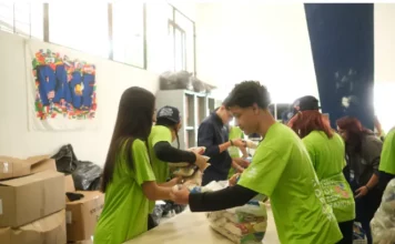 São José recebe Missão Solidária Marista com ações ambientais e comunitárias Voluntários da Missão Solidária Marista, montando cestas básicas