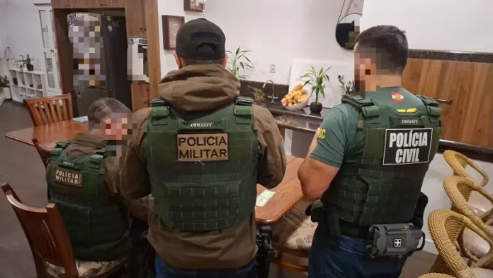 OPERAÇÃO PÃO E CIRCO GAECO Agentes do GAECO durante Operação Pão e Circo