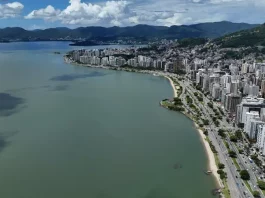 Obras do Parque Urbano e Marina Beira-Mar Norte começam nesta quinta-feira em Florianópolis Foto da Beira-Mar Norte onde será construido o Parque Urbano e Marina Beira-mar Norte