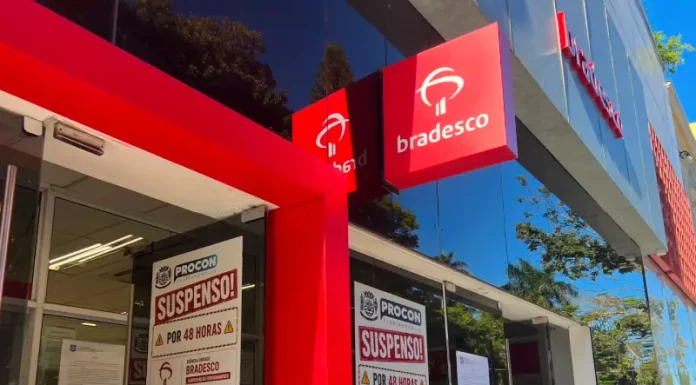 Agência do Bradesco interditada pelo Procon de Florianópolis