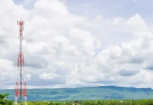 Foto de antena em área rural de Santa Catarina representando o Programa Sinal Bom