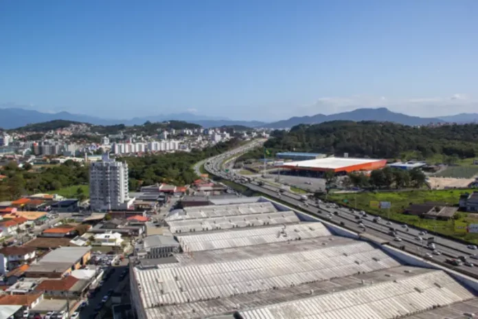 São José BR 101 Vista da BR-101 em São José