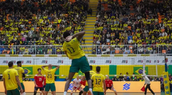 Seleção Brasileira B de vôlei vence Chile em São José e abre série de amistosos Foto do jogo da Seleção Brasileira B de vôlei no Centro Multiuso em São José