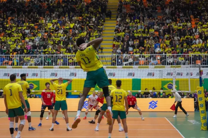 Seleção Brasileira B de vôlei Foto do jogo da Seleção Brasileira B de vôlei no Centro Multiuso em São José