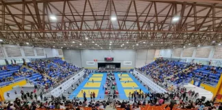 Público na arena Multiuso assistindo o Campeonato Brasileiro de Judô Júnior